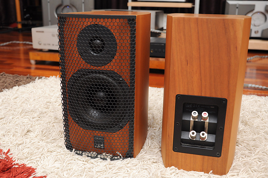 ATC SCM7 Loudspeakers - av2day.com