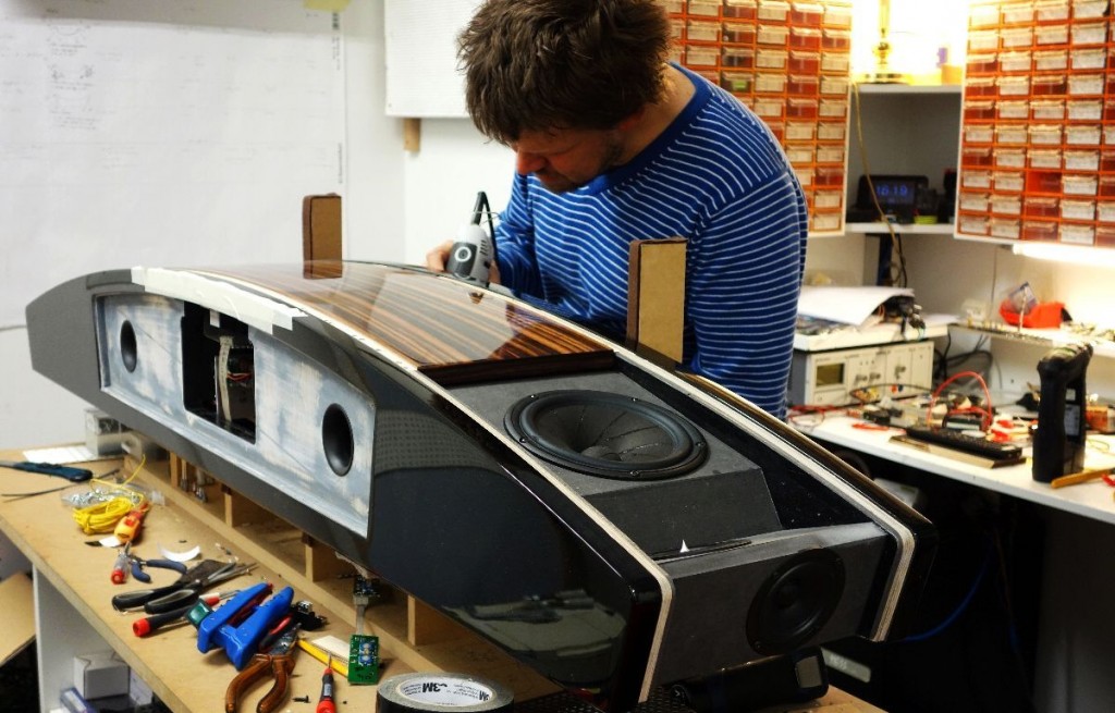 Lyravox’s technician working on a Stereomaster SM2 in its Hamburg factory