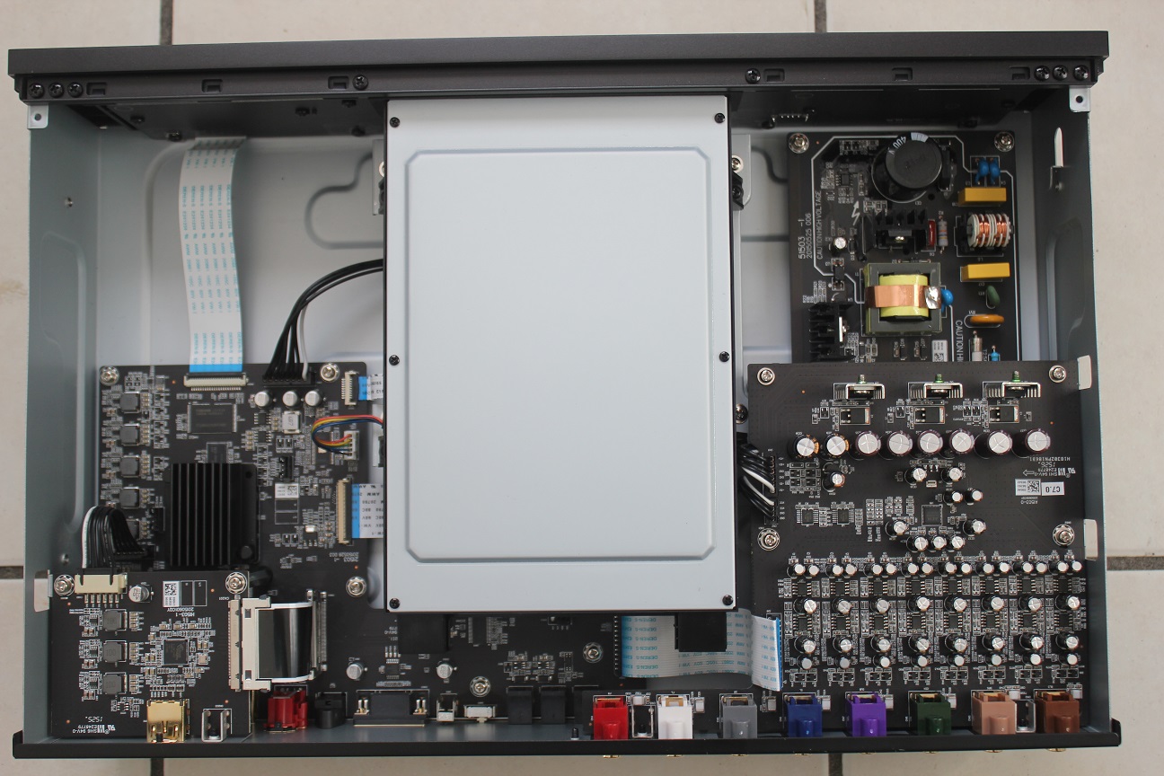The innards of the BDP-101CI minus most of ‘sparable’ features, shaving off significant cost.