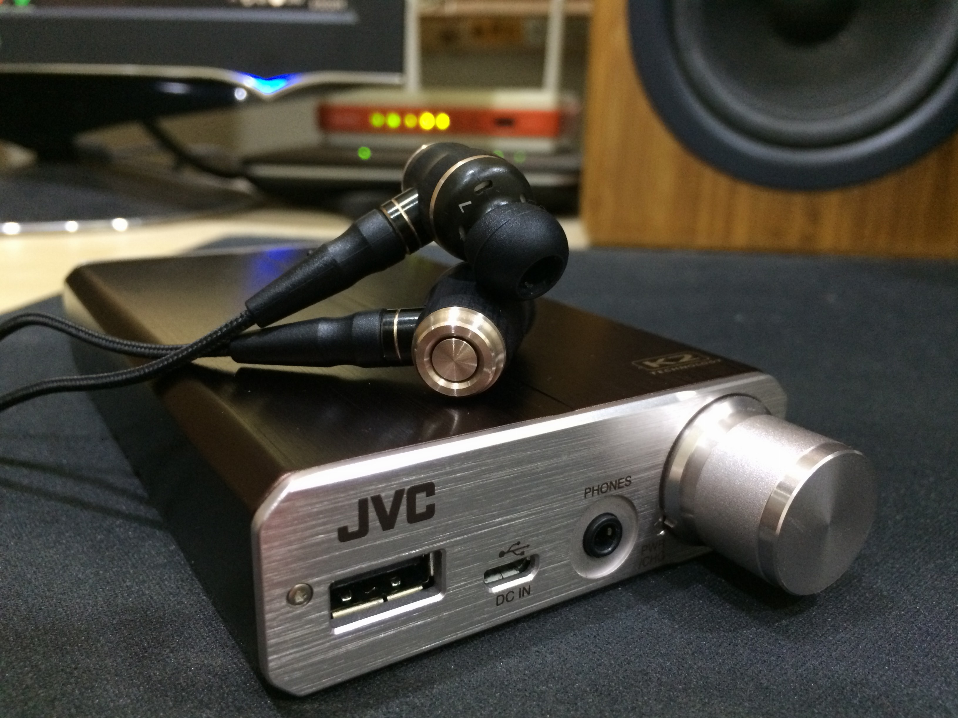 Paired with JVC's own headphone amp, the SU-AX7 show a marked improvement in performance
