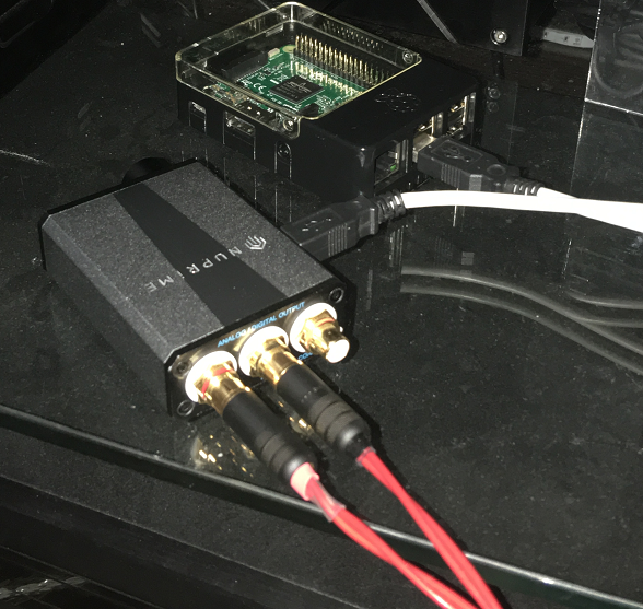 Raspberry pi connected to DAC with USB. RCA out from DAC to preamp