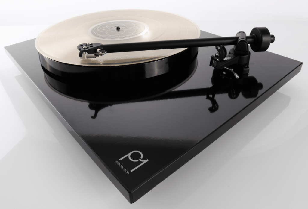 The Planar One by Rega is the first step into serious audiophile turntables keeping its functionality down to the absolute basics