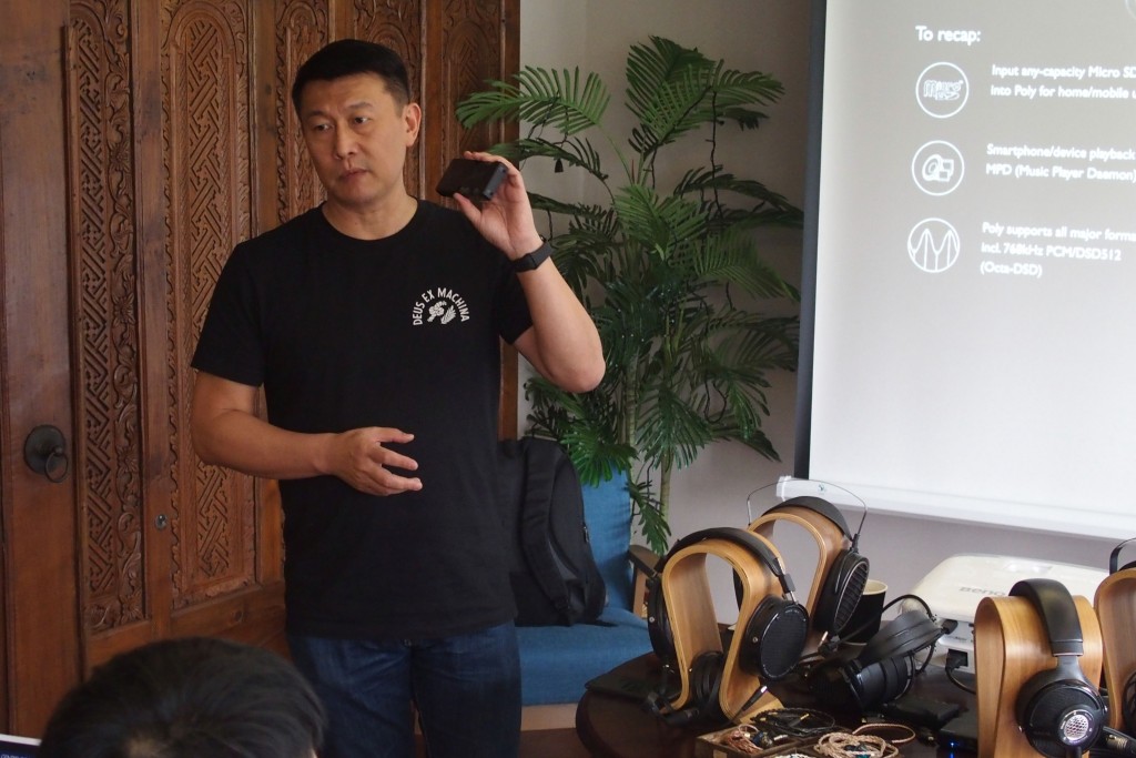 Robert Wong explaining the features of Poly.