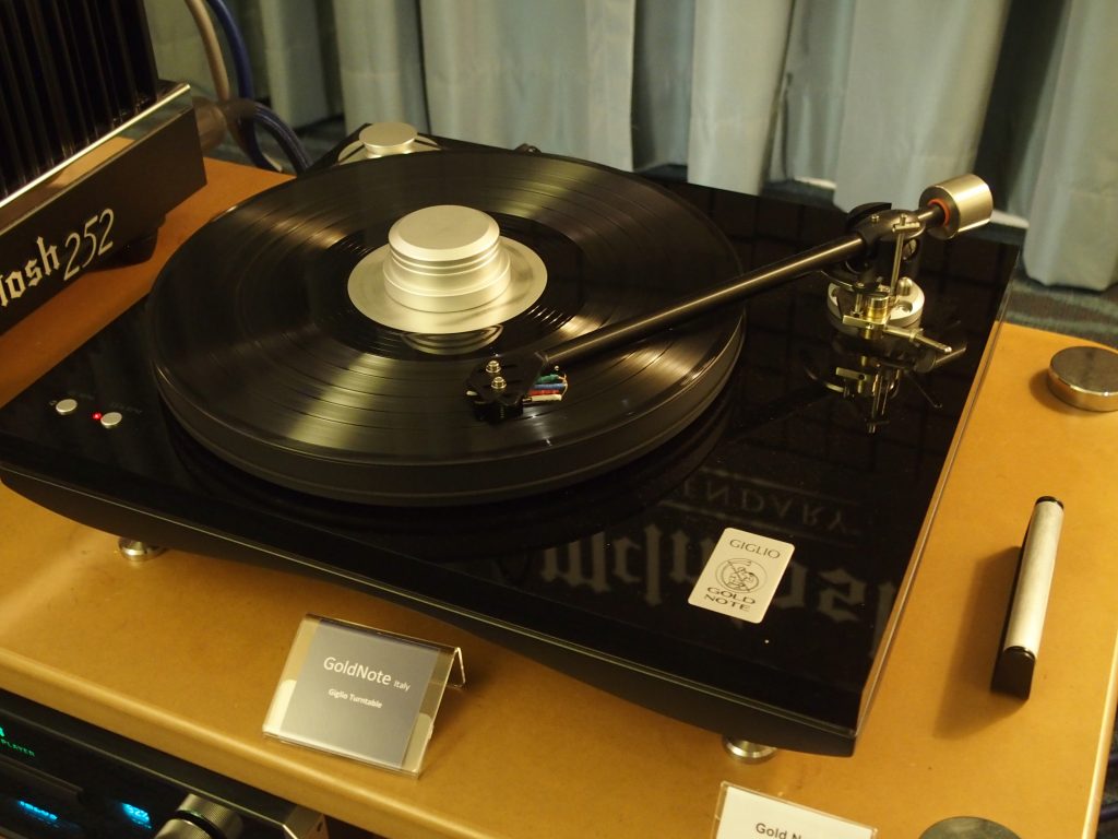 The Gold Sound turntable