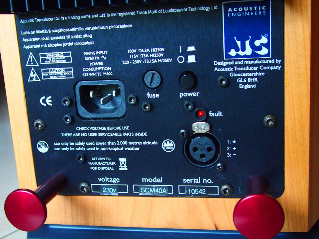 The bottom panel houses the power input, power switch and XLR input.