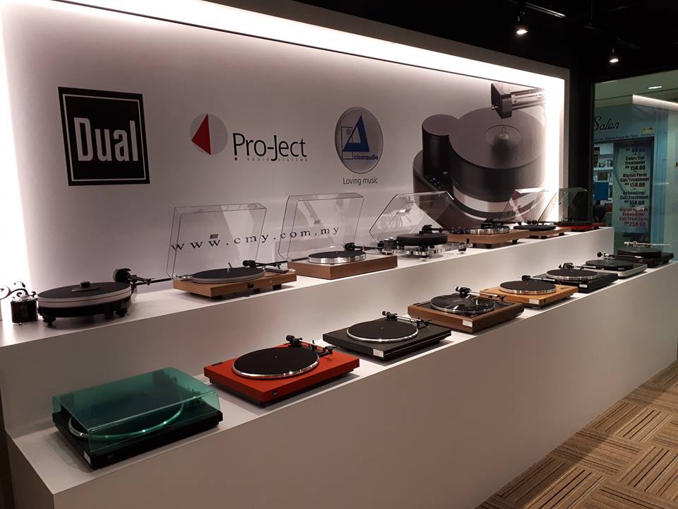 Pro-Ject turntagles on display at the CMY Sungei Wang Plaza showjroom.