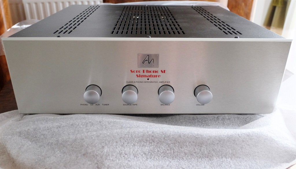 The Audio Note SORO Phono signature integrated amp.