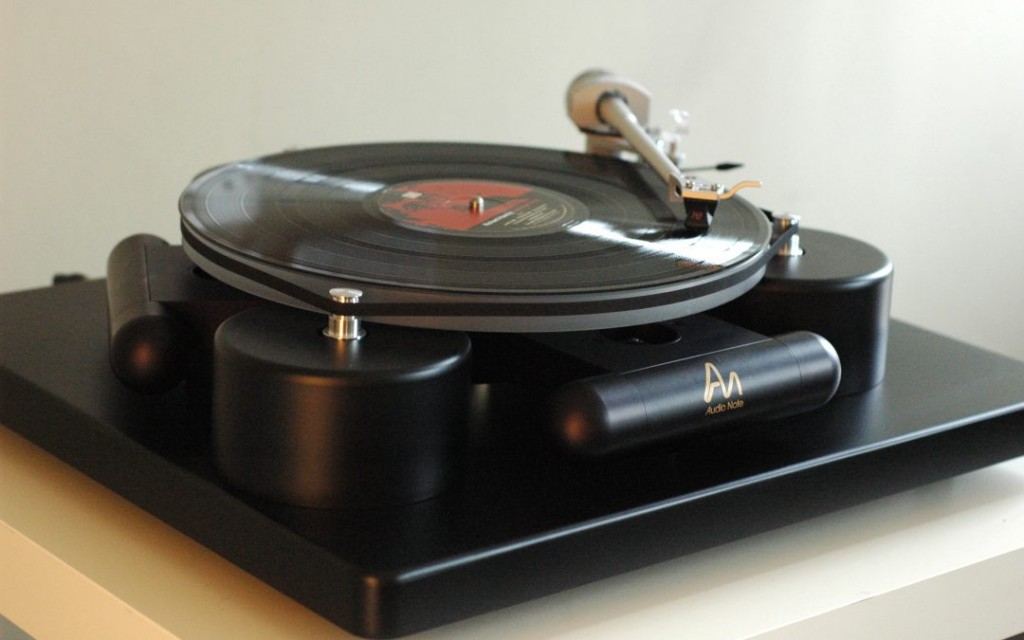 The new Audio Note TT3 turntable.