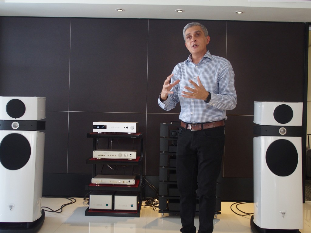 dCS sales director RAveen launched the dCS Bartok.