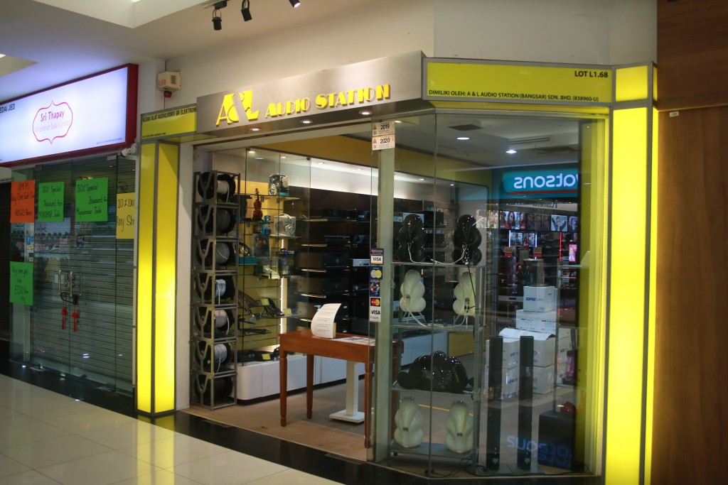 The sole A&L Audio Station showroom in Amcorp Mall, Petalfing Jaya.