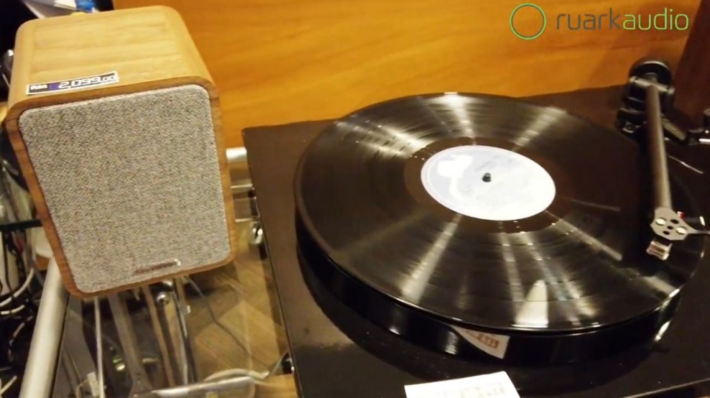 TEaming up a Rega P1 turntable with the Ruark Audio MR1.