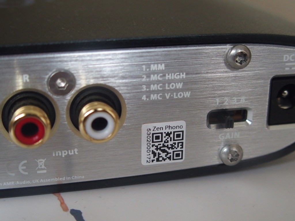 There is a switch on the back panel to set the phono preamp to MM or MC inputs.