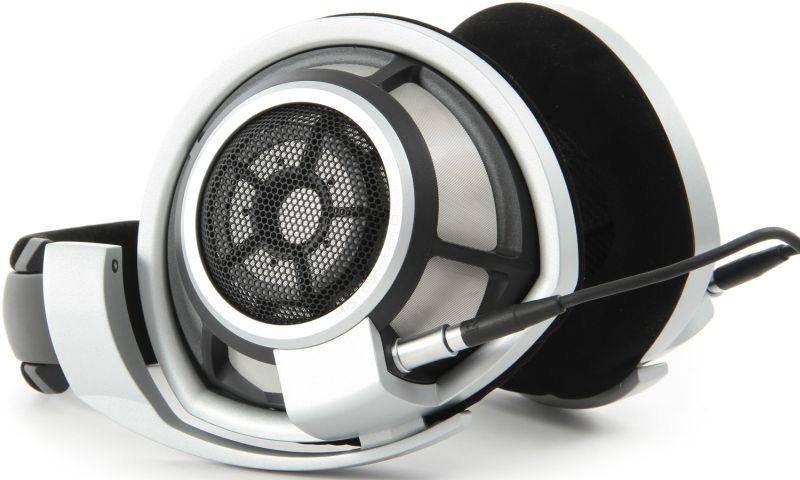 Te Snnheiser HD800S is on offer at RM