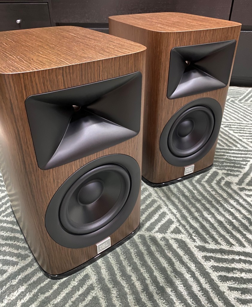 jbl synthesis hdi